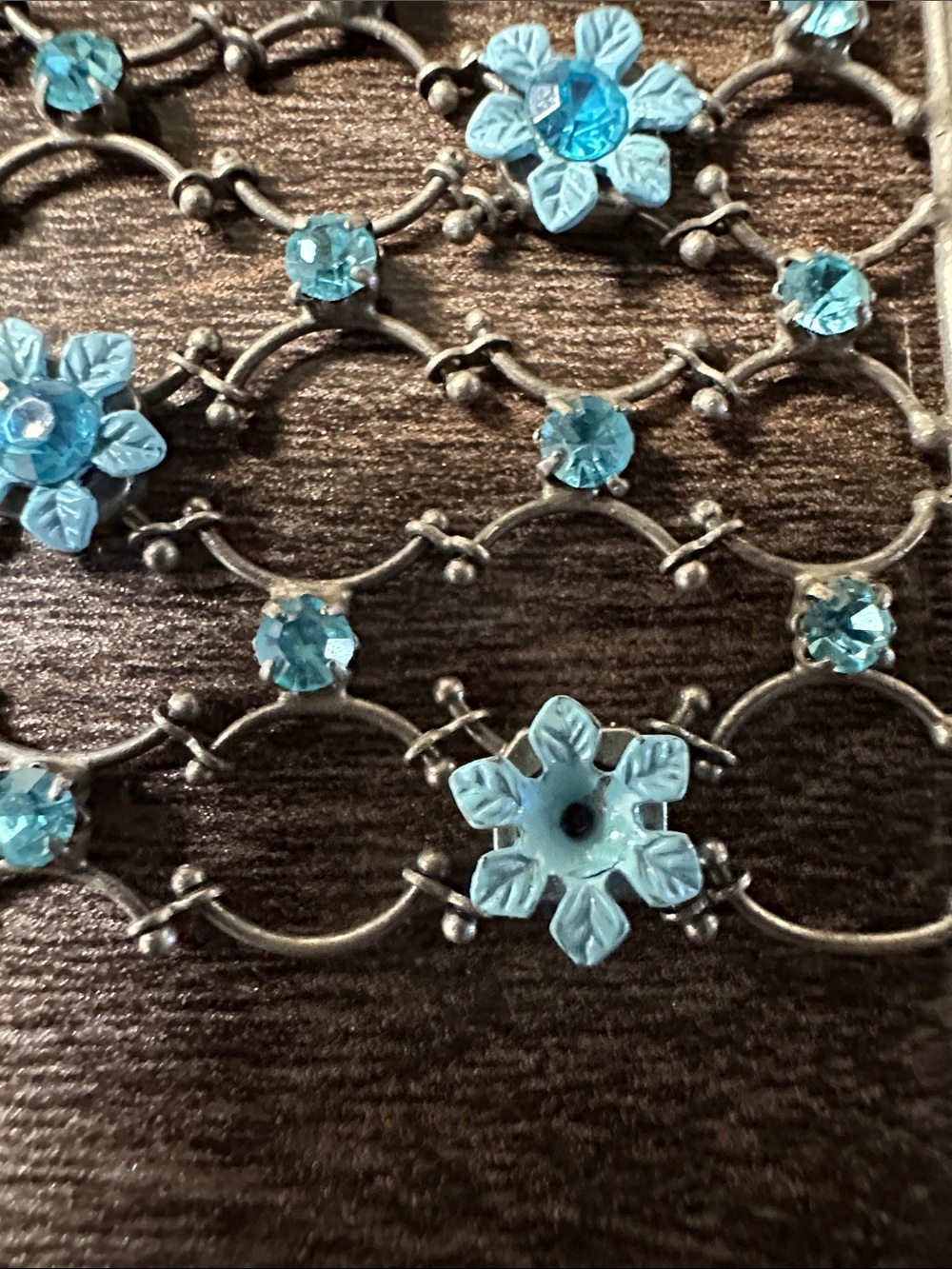 Floral bracelet - Picture 7 of 10